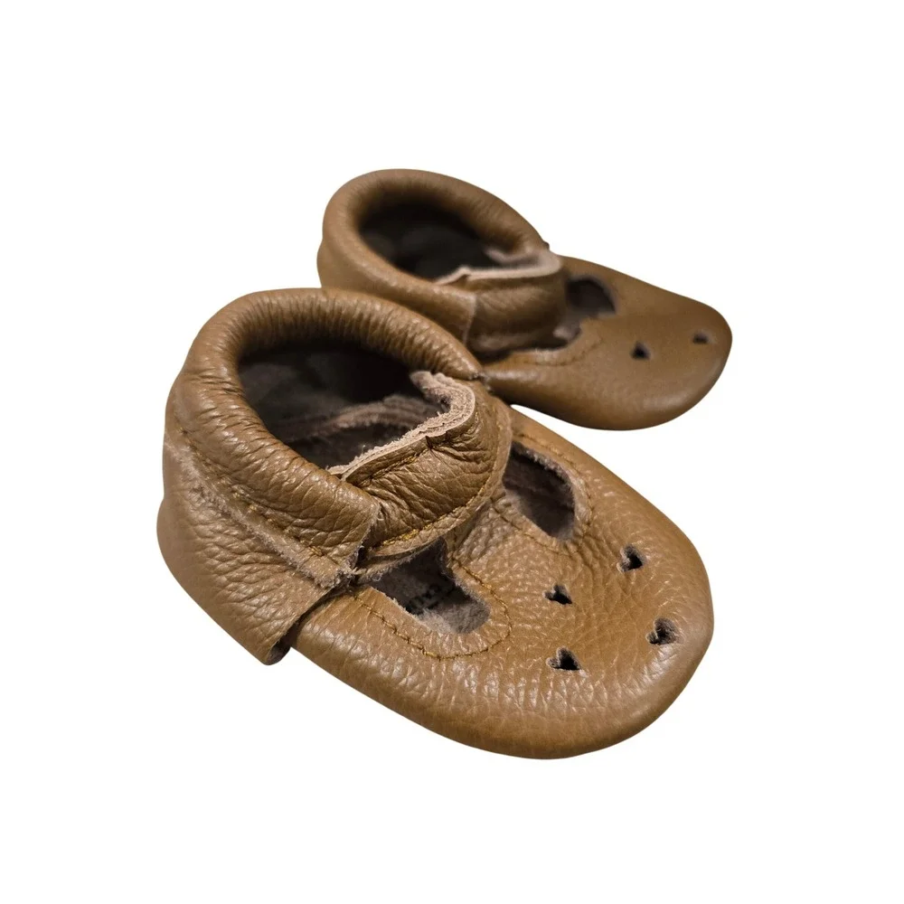 BirdRock Baby Mary Jane Moccasins Kids Size 2 Brown Leather Heart Cutout